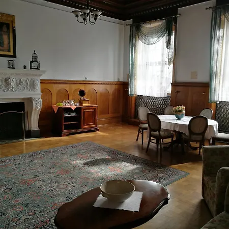 מלון Zamek Ksiazecy W Olesnicy *