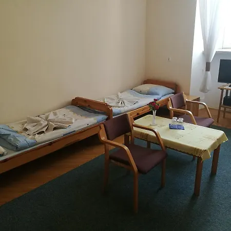 מלון Zamek Ksiazecy W Olesnicy *