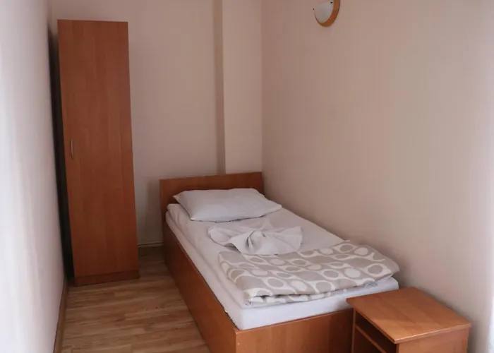 Zamek Ksiazecy W Olesnicy ホテル *