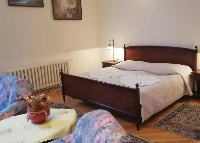 Zamek Ksiazecy W Olesnicy ホテル *